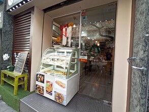 Local commercial dans Barcelone, Barcelona à louer Photo intérieure– Image 2 sur 19