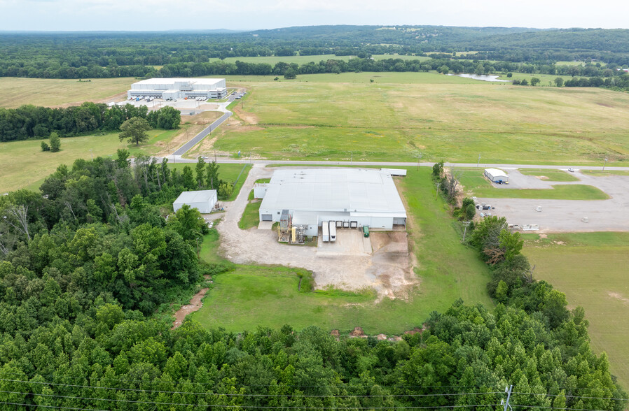 532 Industrial Park Dr, Mulberry, AR à vendre - Photo de l’immeuble – Image 2 sur 4