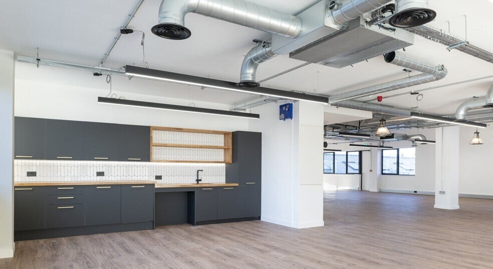 114 Power Rd, Londres à louer - Photo de l’immeuble – Image 3 sur 57