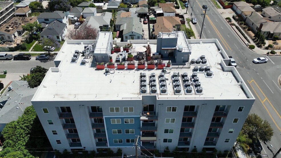 3567 Chesapeake Ave, Los Angeles, CA à vendre - Vidéo sur l’annonce professionnelle – Image 2 sur 16