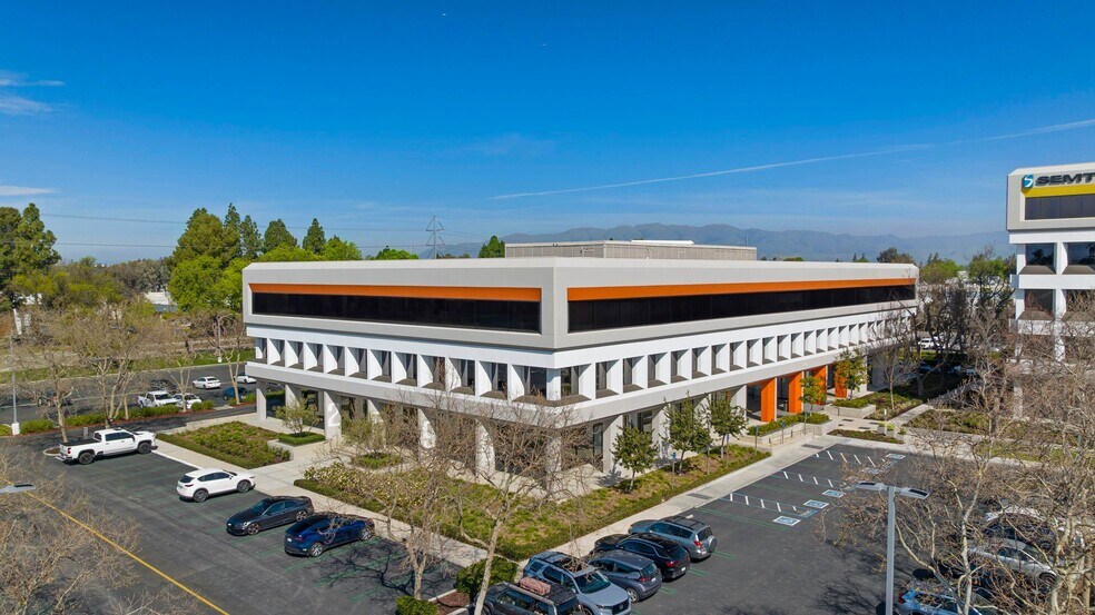 2590 N 1st St, San Jose, CA à louer - Photo de l’immeuble – Image 2 sur 4