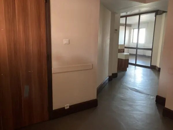 Bureau dans Perpignan à vendre - Photo de l’immeuble – Image 2 sur 4