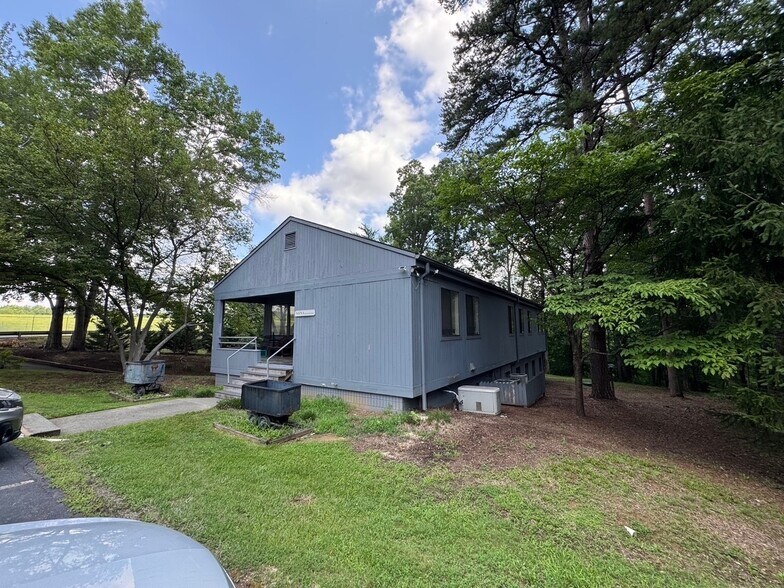 3343 Mineral Dr, Earlysville, VA à vendre - Photo de l’immeuble – Image 3 sur 8