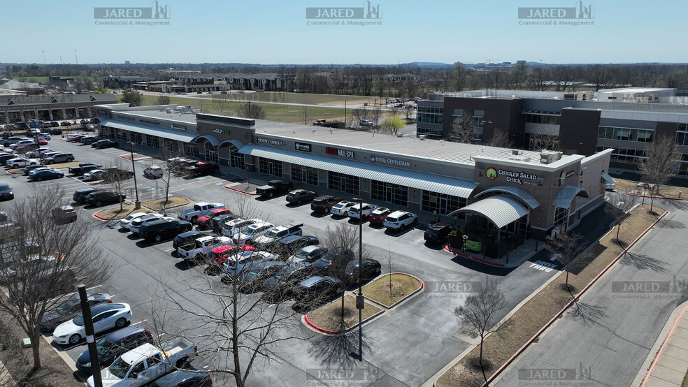 500 SE Walton Blvd, Bentonville, AR à louer - Photo de l’immeuble – Image 2 sur 13