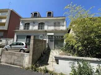 Plus de détails pour Local commercial à louer