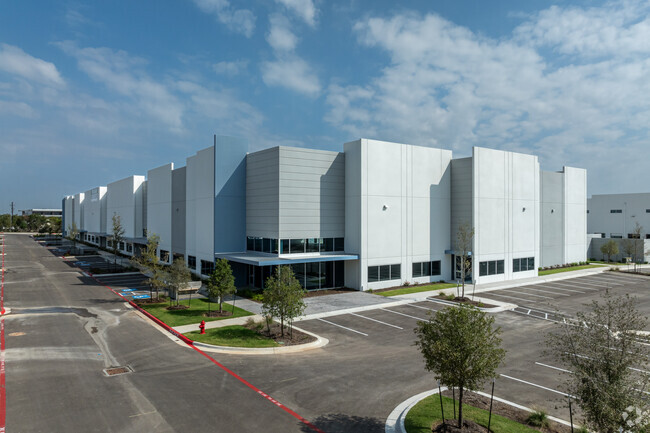 Plus de détails pour New Hope Rd, Cedar Park, TX - Industriel/Logistique à louer