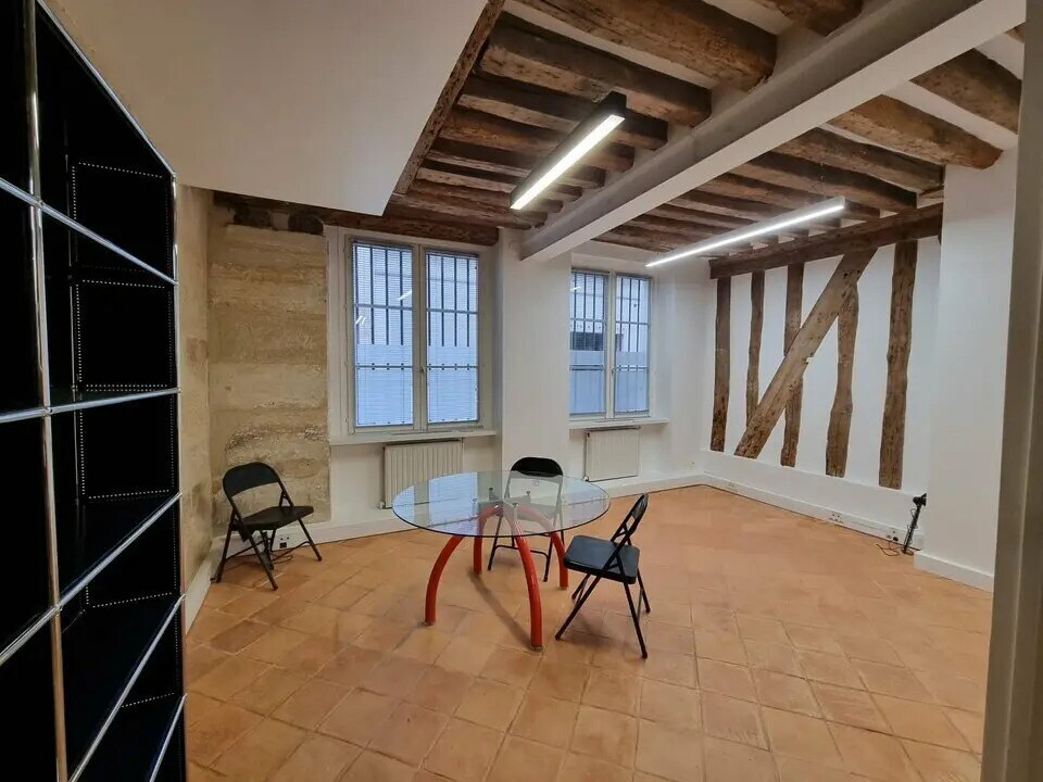 Bureau dans Paris à louer Photo de l’immeuble– Image 1 sur 11