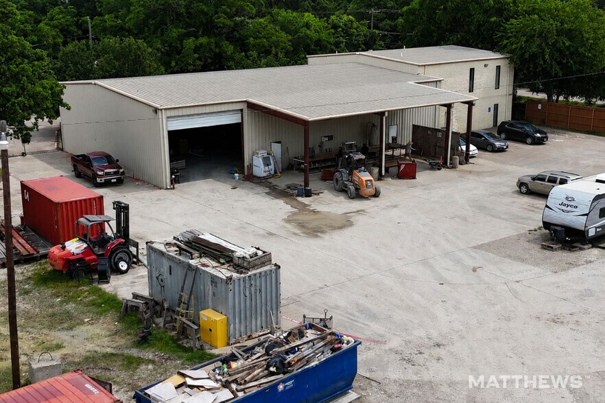 3334 Hardrock Rd, Grand Prairie, TX à louer - Photo de l’immeuble – Image 2 sur 2