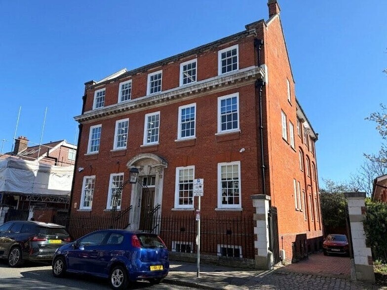 12 Compton Rd, Londres à vendre - Photo de l’immeuble – Image 1 sur 7