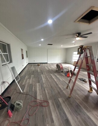 Plus de détails pour 1919 W Gulf To Lake Hwy, Lecanto, FL - Bureau/Local commercial à louer