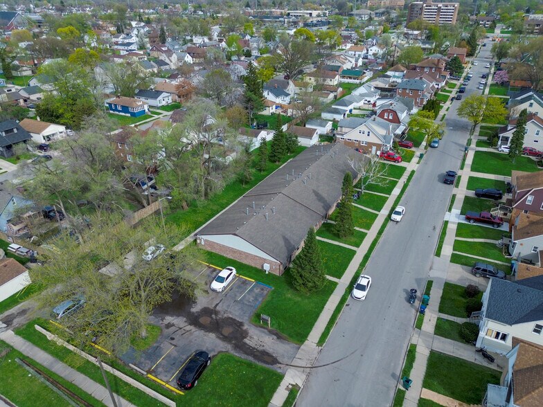 1470 Paris Ave, Lincoln Park, MI à vendre - Photo de l’immeuble – Image 3 sur 11