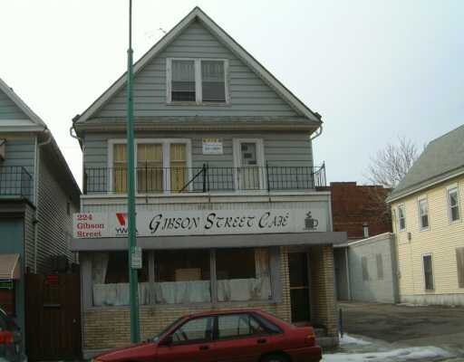 224 Gibson St, Buffalo, NY à vendre Photo principale– Image 1 sur 2