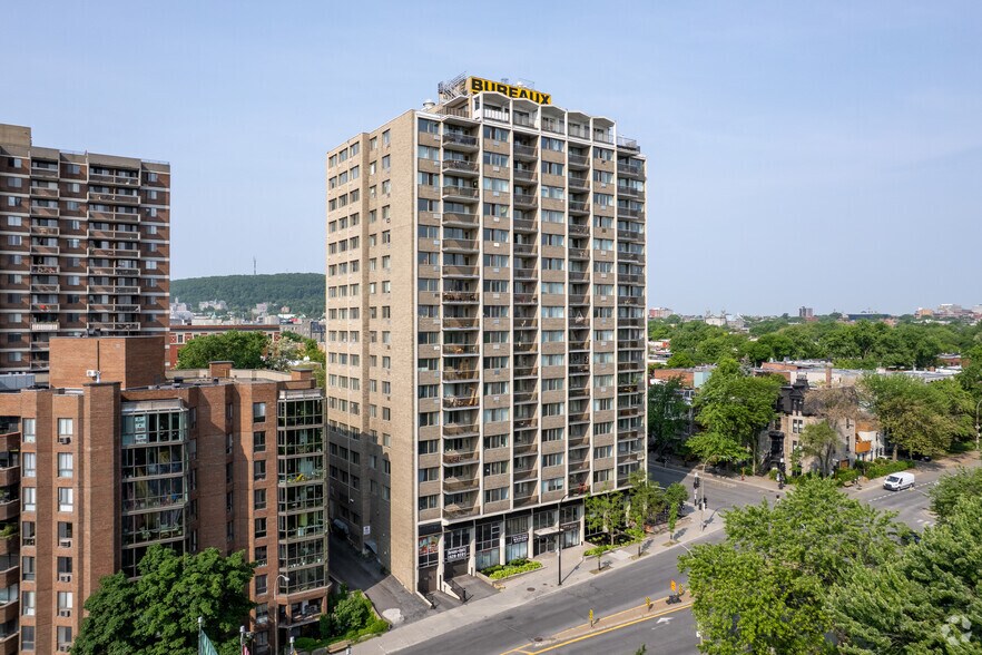 1010-1030 Rue Cherrier, Montréal, QC à louer - Photo de l’immeuble – Image 2 sur 4
