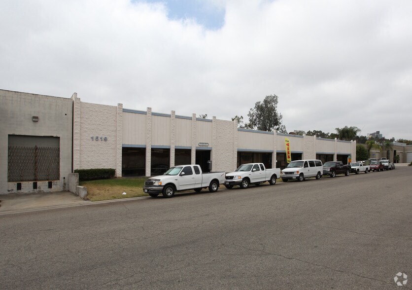 1519 Industrial Ave, Escondido, CA à louer - Photo de l’immeuble – Image 2 sur 6