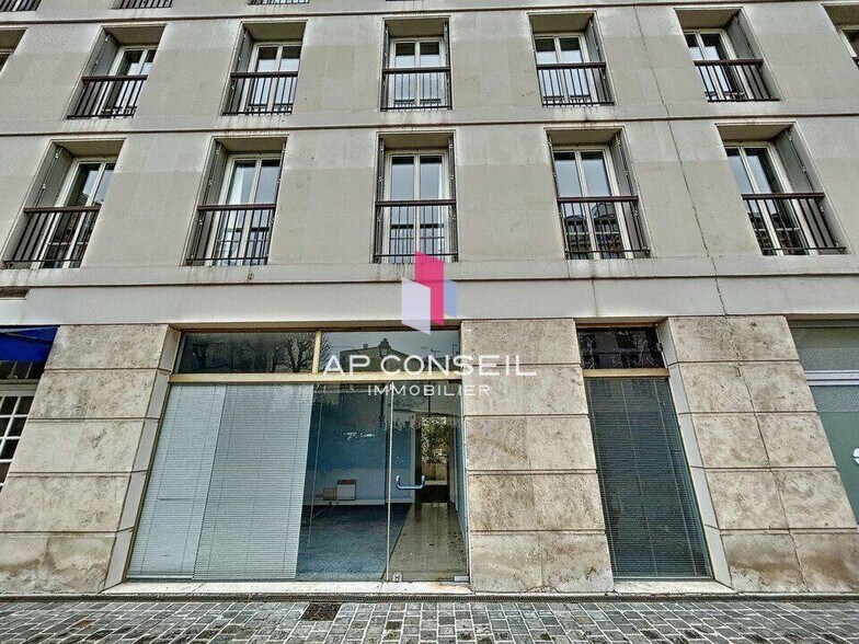 1 Rue Madame, Versailles à louer - Photo de l’immeuble – Image 1 sur 5