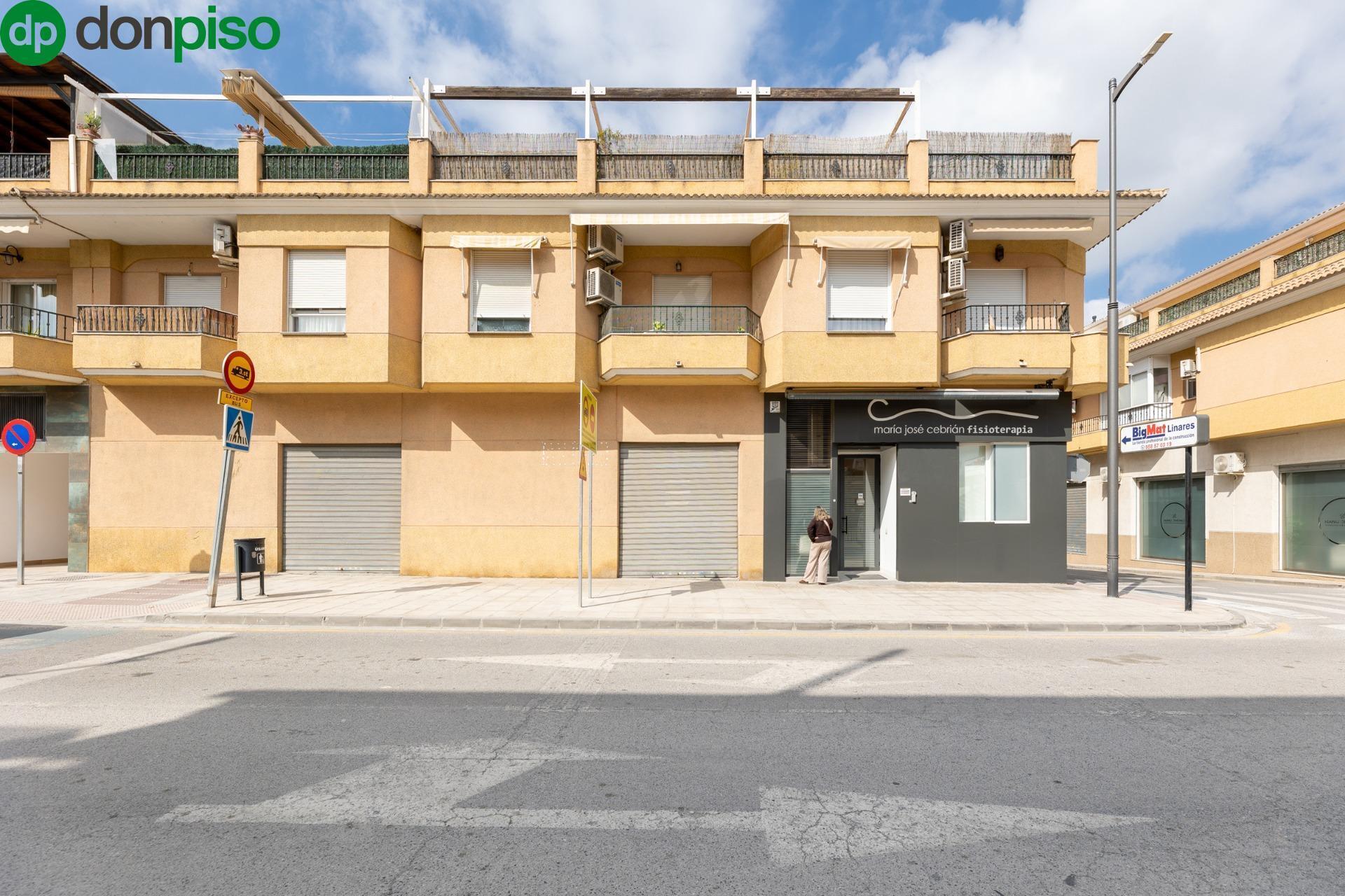 Avenida Agustina de Aragón, 5, Churriana de la Vega, Granada à vendre Photo de l’immeuble– Image 1 sur 17