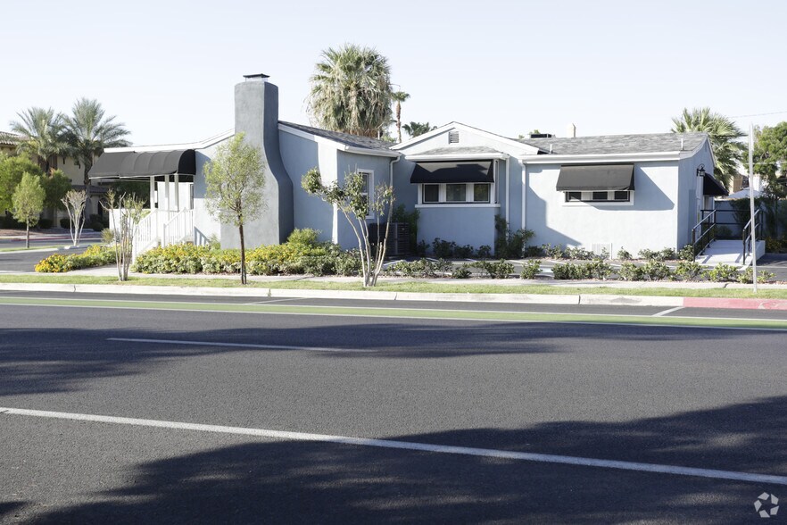 514 E Bonneville Ave, Las Vegas, NV à louer - Photo de l’immeuble – Image 3 sur 18