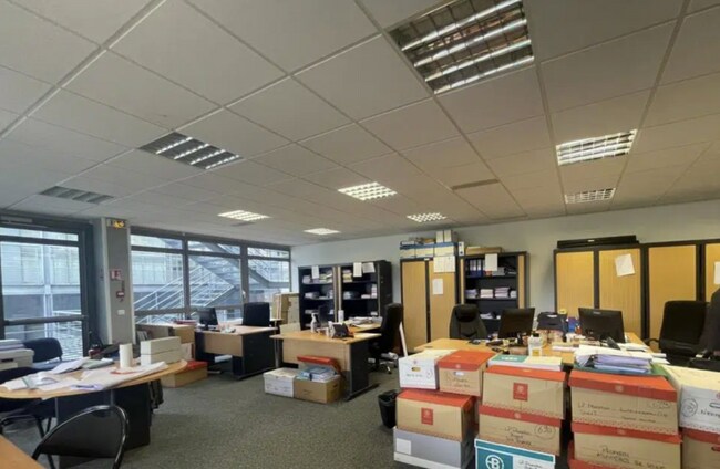 Plus de détails pour Bureau à vendre