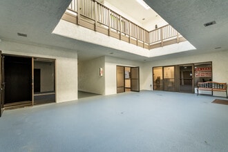 501 W Channel Islands Blvd, Port Hueneme, CA à louer Photo intérieure– Image 1 sur 6