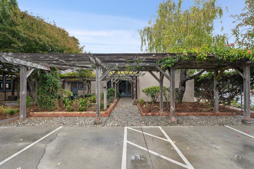 253 S 25th St, Richmond, CA à vendre - Photo de l’immeuble – Image 2 sur 99