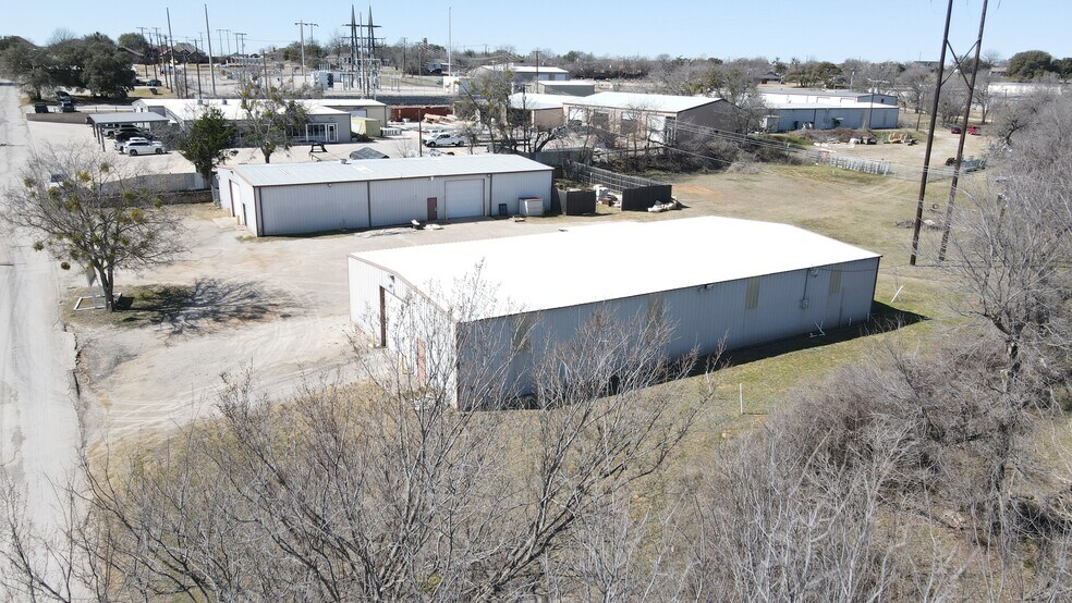 115-127 Samuel Dr, Weatherford, TX à vendre - Photo de l’immeuble – Image 3 sur 6