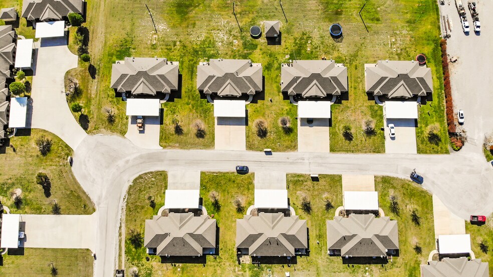 155 Gibson Ln, Weatherford, TX à vendre - Photo de l’immeuble – Image 2 sur 28