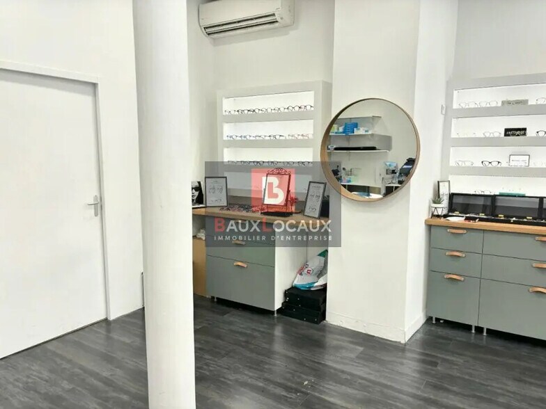 27 Rue Des Marchands, Avignon à louer - Photo de l’immeuble – Image 2 sur 7