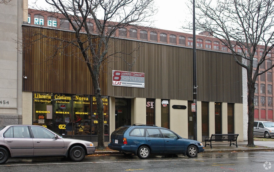 468 Essex St, Lawrence, MA à louer - Photo de l’immeuble – Image 2 sur 2