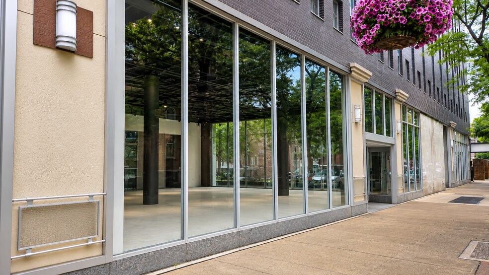 499 S Warren St, Syracuse, NY à louer - Photo de l’immeuble – Image 2 sur 5