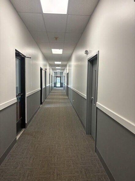 109 Sanford St, Hamden, CT à louer - Photo intérieure – Image 2 sur 6
