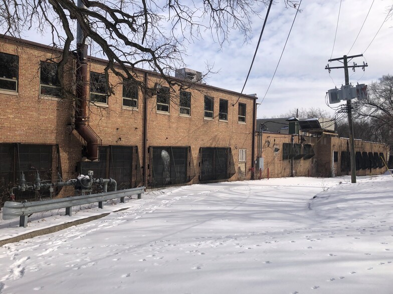 911 N Lake St, Aurora, IL à vendre - Photo de l’immeuble – Image 2 sur 6