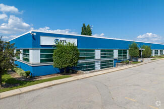 Plus de détails pour 251-255 Attwell Dr – à vendre, Toronto, ON
