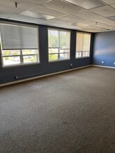 7 Fir Ct, Oakland, NJ à louer Photo intérieure– Image 1 sur 4