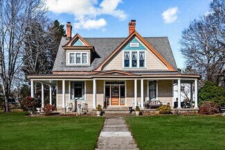 Plus de détails pour 115 E Broaddus Ave, Bowling Green, VA - Logement à vendre