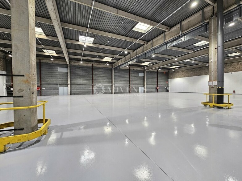 Industriel/Logistique dans Gennevilliers à louer - Photo de l’immeuble – Image 2 sur 7