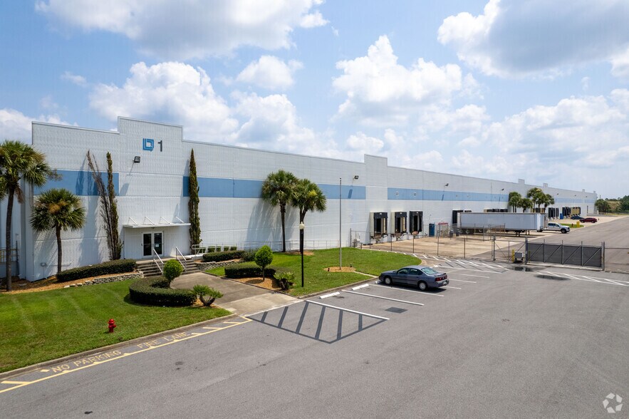 1 Imeson Park Blvd, Jacksonville, FL à louer - Photo de l’immeuble – Image 2 sur 8