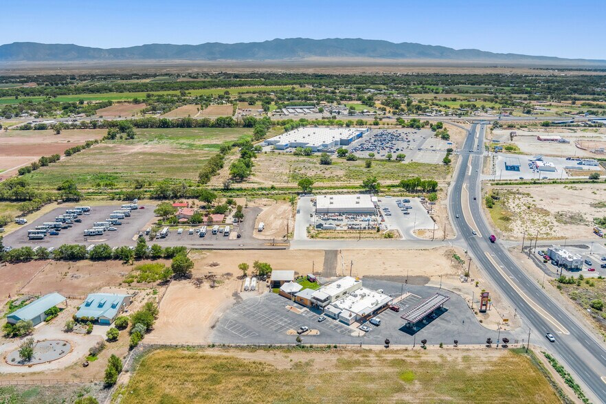 51 I-25-byp Rd, Belen, NM à vendre - Photo de l’immeuble – Image 3 sur 10