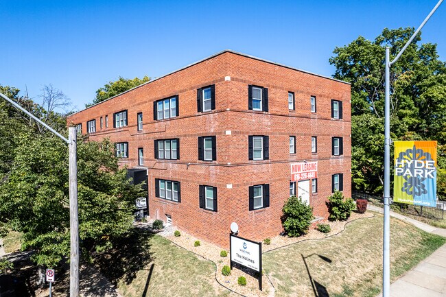 Plus de détails pour 3457 Holmes St, Kansas City, MO - Logement à vendre