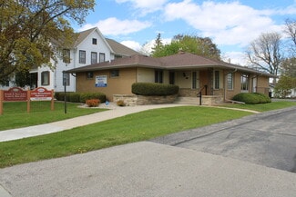 Plus de détails pour 130 N Fond Du Lac Ave, Campbellsport, WI - Bureau à louer