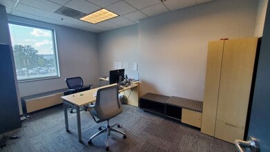 22375 Broderick Dr, Sterling, VA à louer Photo intérieure– Image 1 sur 12