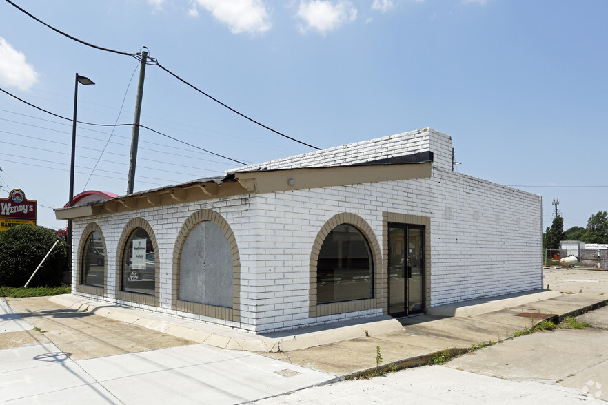 214 E Little Creek Rd, Norfolk, VA à louer - Photo de l’immeuble – Image 1 sur 3