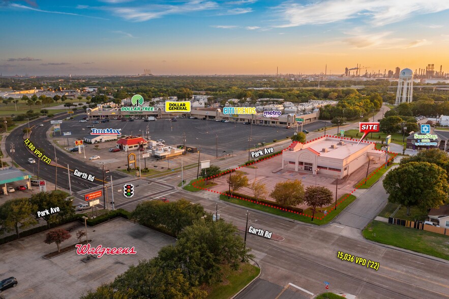 2001 Garth Rd, Baytown, TX à louer - Photo de l’immeuble – Image 2 sur 18