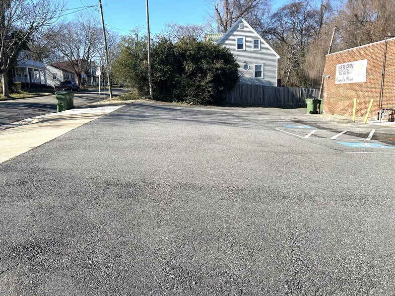 4809 Parker St, Richmond, VA à louer - Photo de l’immeuble – Image 2 sur 10