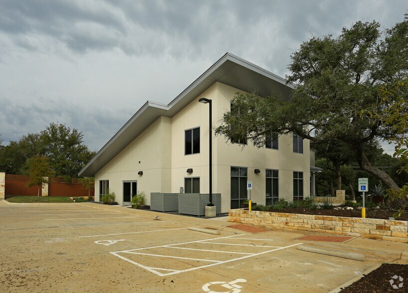 6403 W Highway 290, Austin, TX à louer - Photo de l’immeuble – Image 3 sur 4
