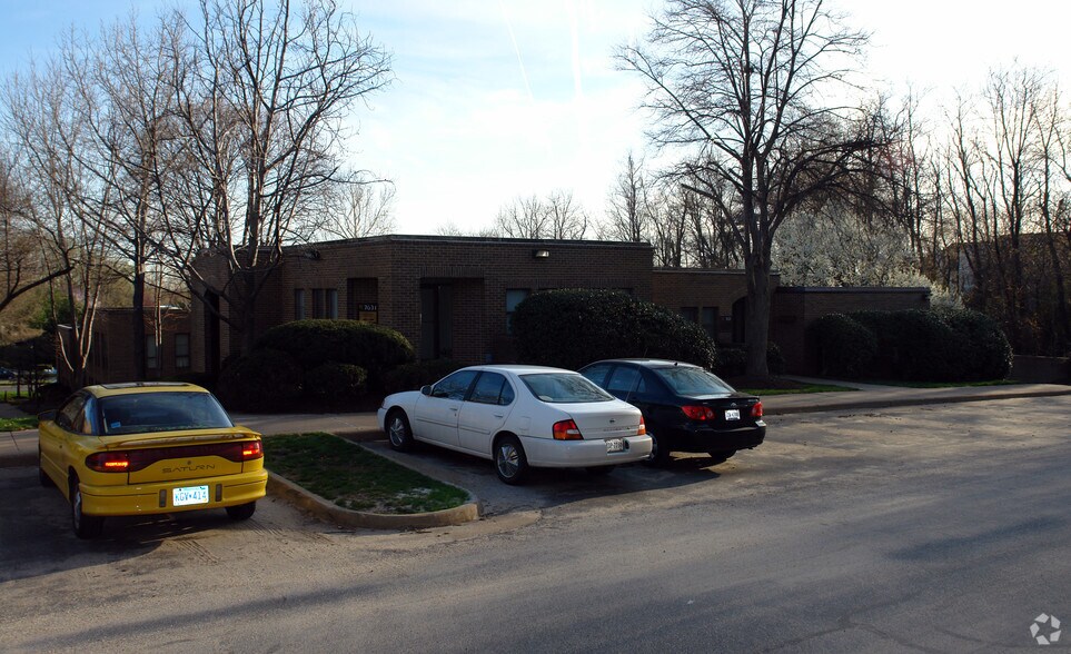 7631-7635 Leesburg Pike, Falls Church, VA à vendre - Photo de l’immeuble – Image 2 sur 5