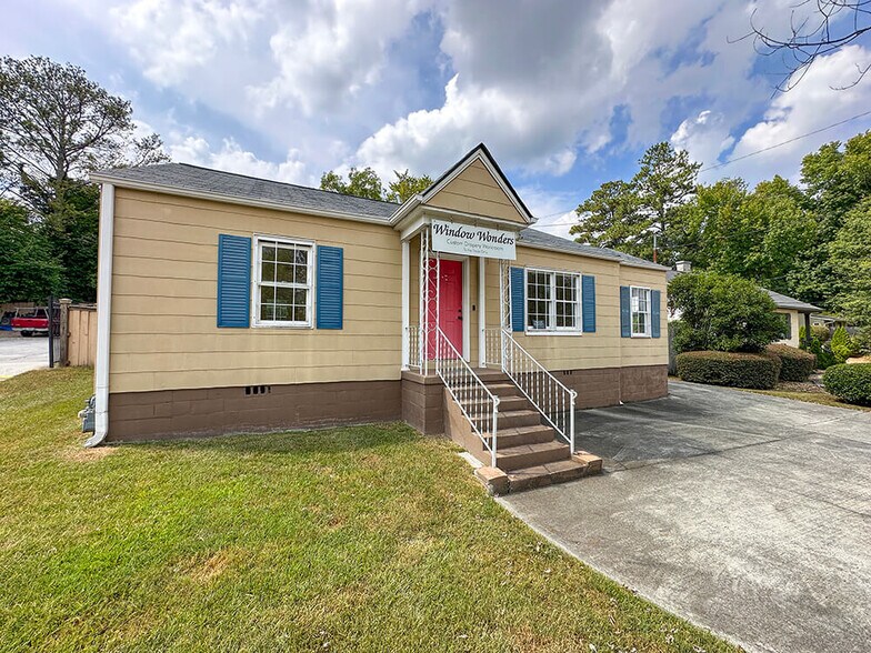 4154 Clairmont Rd, Atlanta, GA à vendre - Photo de l’immeuble – Image 2 sur 13