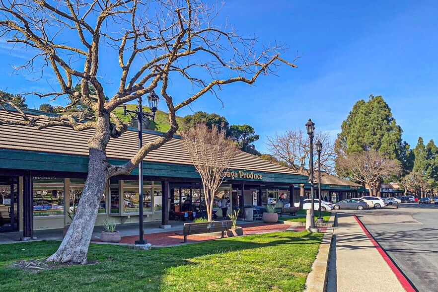 480-578 Center St, Moraga, CA à louer - Photo de l’immeuble – Image 1 sur 4