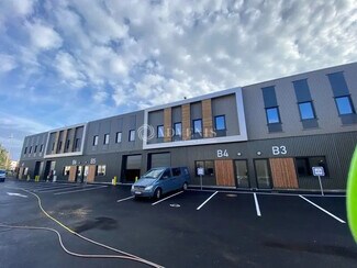 Plus de détails pour Local d'activités à louer