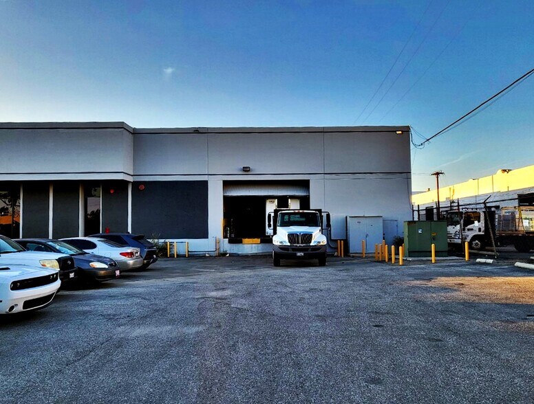 9419 Ann St, Santa Fe Springs, CA à louer - Photo de l’immeuble – Image 3 sur 11