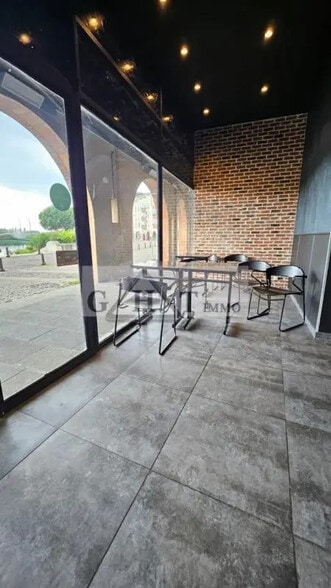 Local commercial dans Créteil à louer - Photo de l’immeuble – Image 3 sur 7